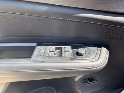 2025 Volkswagen Atlas Cross Sport 2.0T SE w/Technology AWD