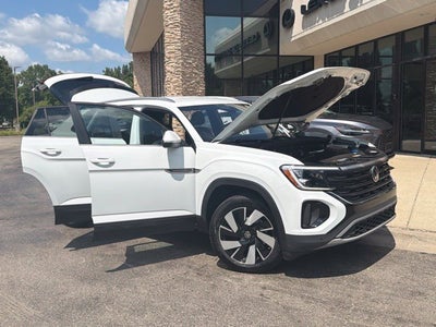 2025 Volkswagen Atlas Cross Sport 2.0T SE w/Technology AWD