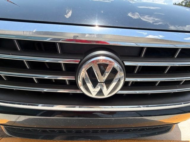 2020 Volkswagen Passat 2.0T R-Line