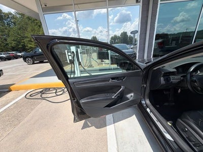 2020 Volkswagen Passat 2.0T R-Line