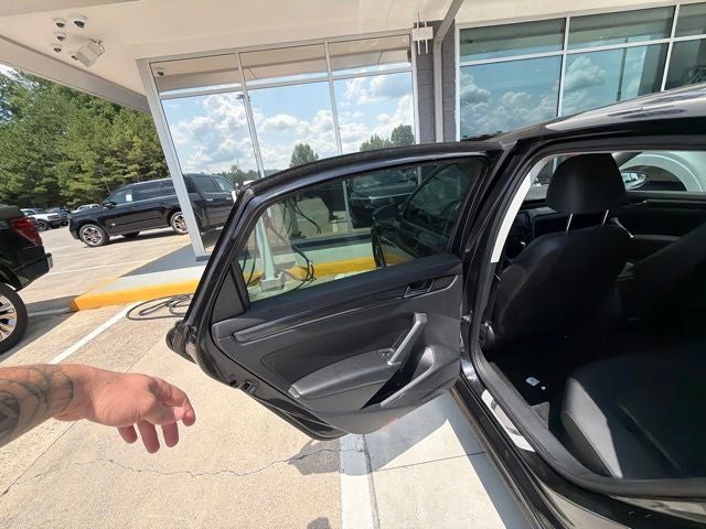 2020 Volkswagen Passat 2.0T R-Line