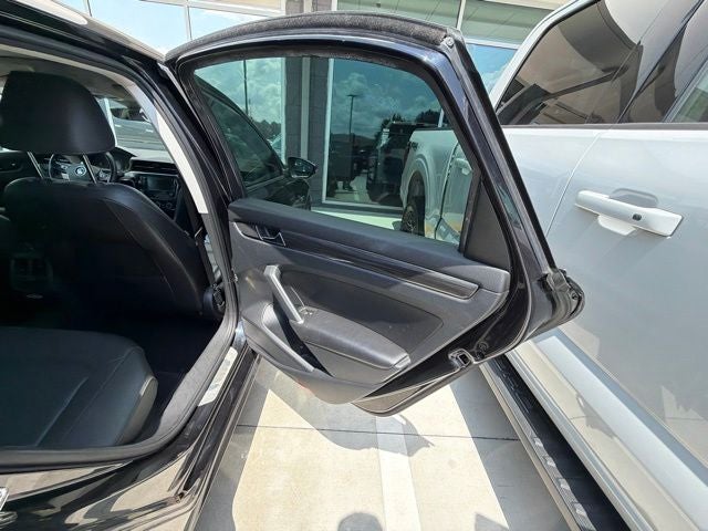 2020 Volkswagen Passat 2.0T R-Line