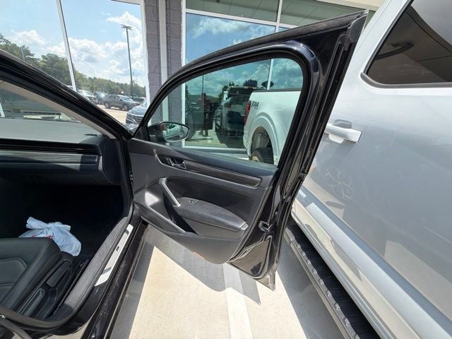 2020 Volkswagen Passat 2.0T R-Line