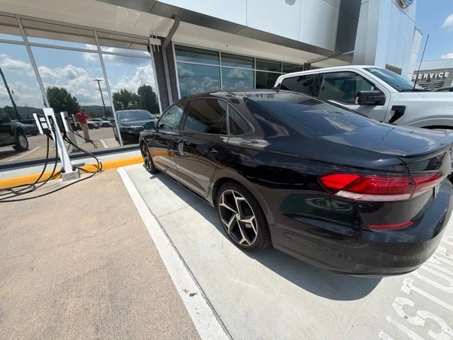 2020 Volkswagen Passat 2.0T R-Line