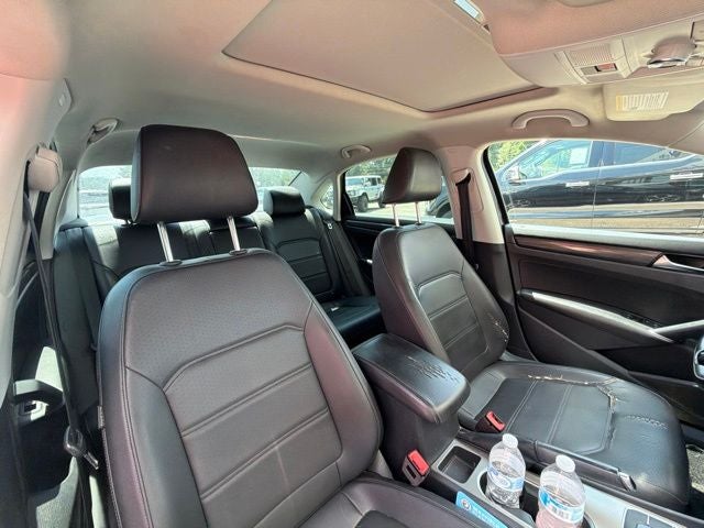 2020 Volkswagen Passat 2.0T R-Line