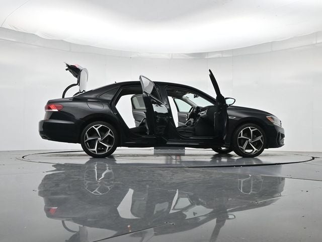 2020 Volkswagen Passat 2.0T R-Line