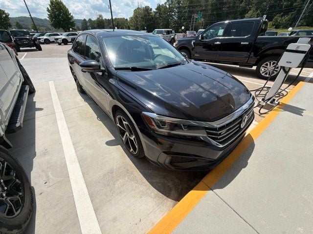 2020 Volkswagen Passat 2.0T R-Line