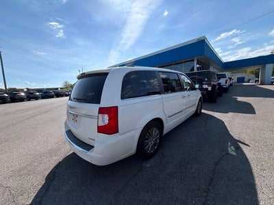 2011 Chrysler Town & Country Limited