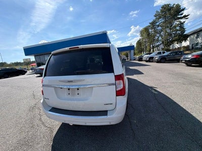 2011 Chrysler Town & Country Limited