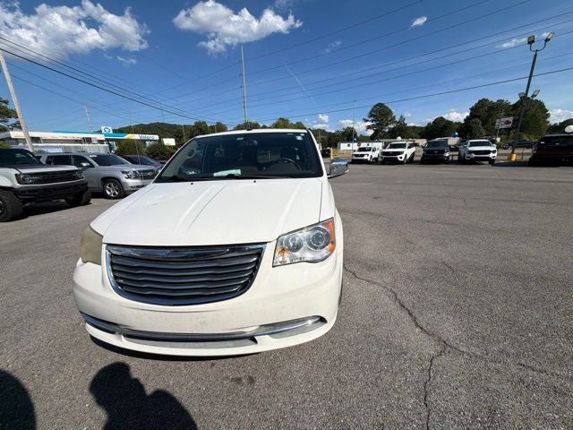 2011 Chrysler Town & Country Limited