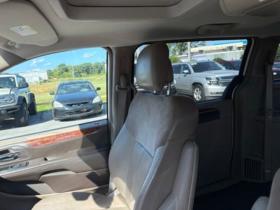 2011 Chrysler Town & Country Limited