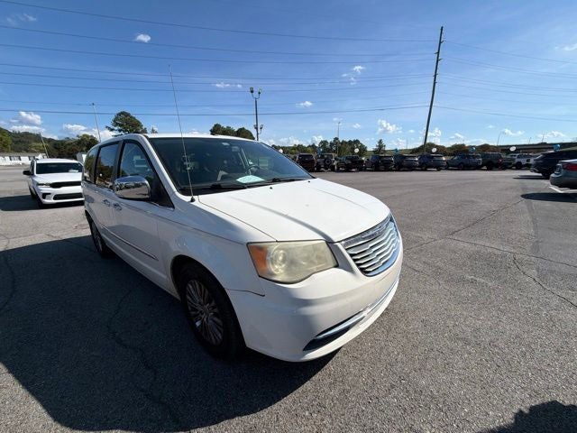 2011 Chrysler Town & Country Limited