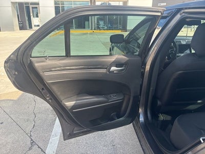 2018 Chrysler 300 Touring