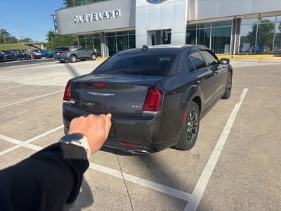 2018 Chrysler 300 Touring