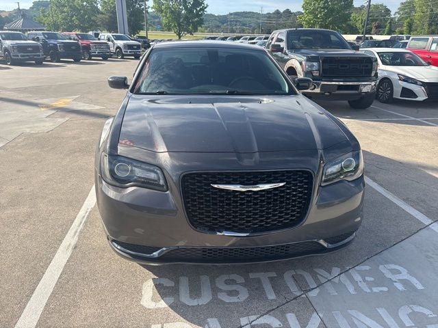 2018 Chrysler 300 Touring