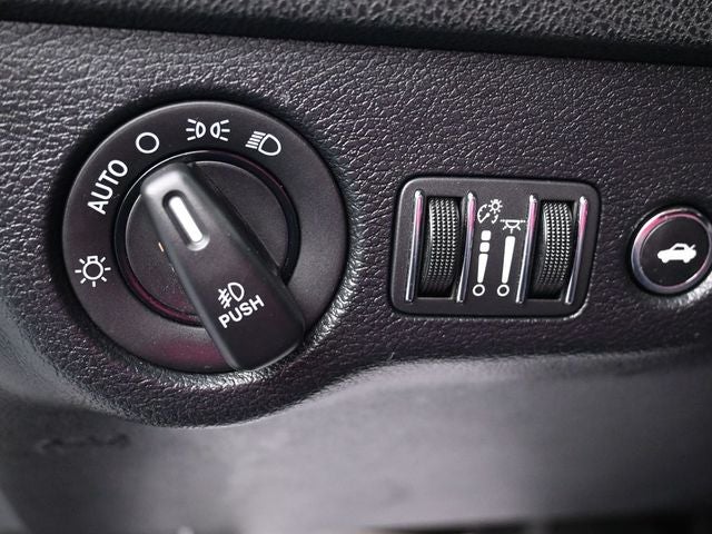 2018 Dodge Charger V6 Plus