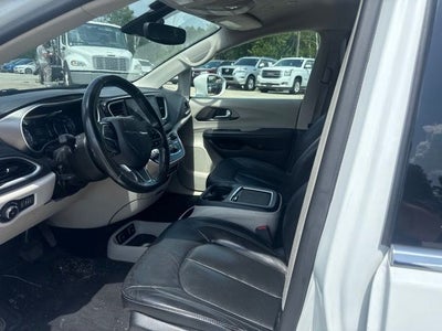 2021 Chrysler Pacifica Touring L