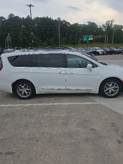 2019 Chrysler Pacifica Touring L Plus