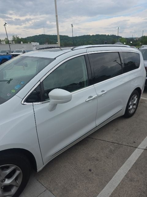 2019 Chrysler Pacifica Touring L Plus