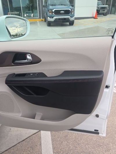 2019 Chrysler Pacifica Touring L Plus