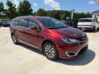 2020 Chrysler Pacifica Touring L Plus