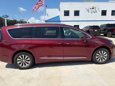 2020 Chrysler Pacifica Touring L Plus