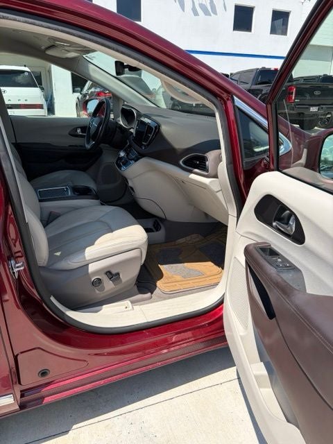 2020 Chrysler Pacifica Touring L Plus