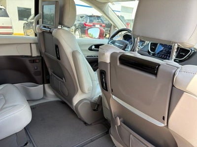 2020 Chrysler Pacifica Touring L Plus