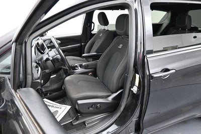 2021 Chrysler Pacifica Touring