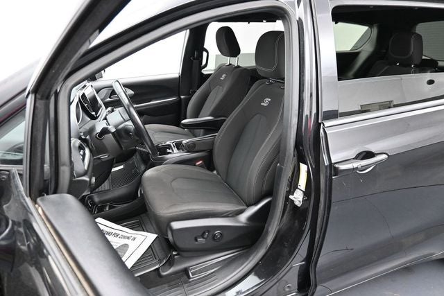 2021 Chrysler Pacifica Touring
