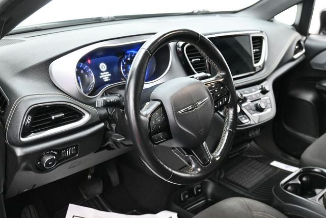 2021 Chrysler Pacifica Touring