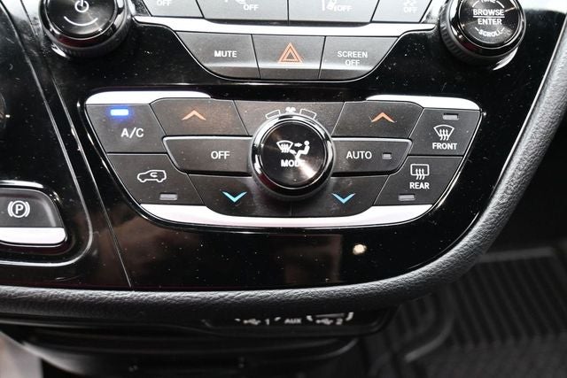 2021 Chrysler Pacifica Touring