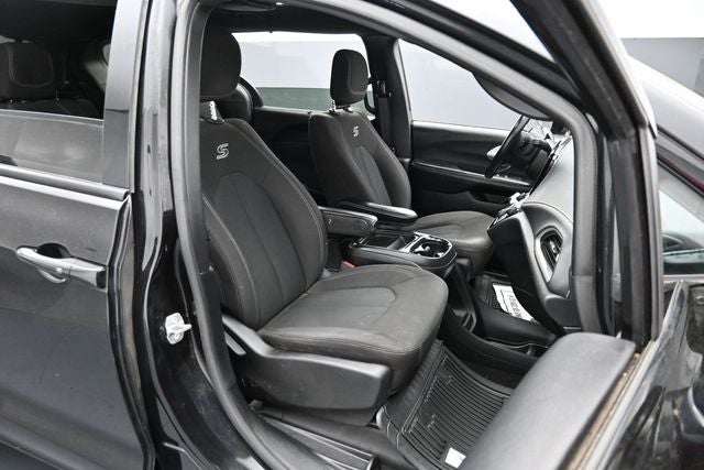 2021 Chrysler Pacifica Touring