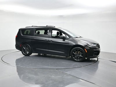 2021 Chrysler Pacifica Touring