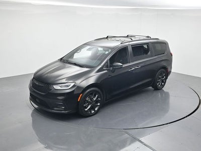 2021 Chrysler Pacifica Touring