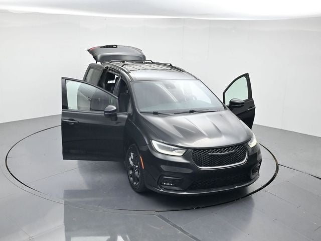 2021 Chrysler Pacifica Touring