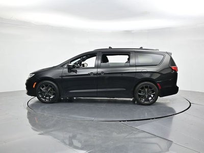 2021 Chrysler Pacifica Touring