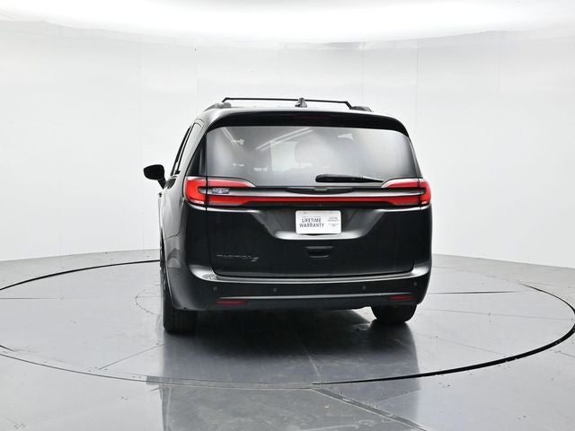 2021 Chrysler Pacifica Touring