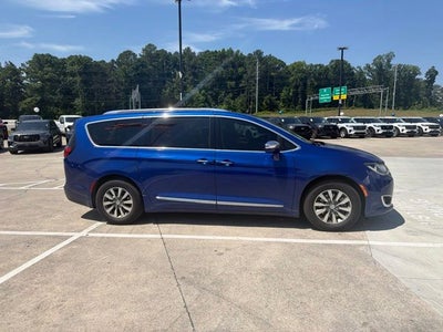 2020 Chrysler Pacifica Hybrid Limited