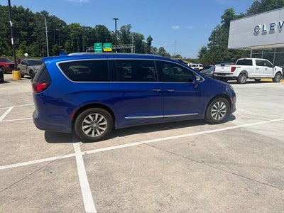 2020 Chrysler Pacifica Hybrid Limited