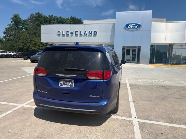 2020 Chrysler Pacifica Hybrid Limited