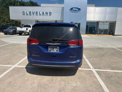 2020 Chrysler Pacifica Hybrid Limited
