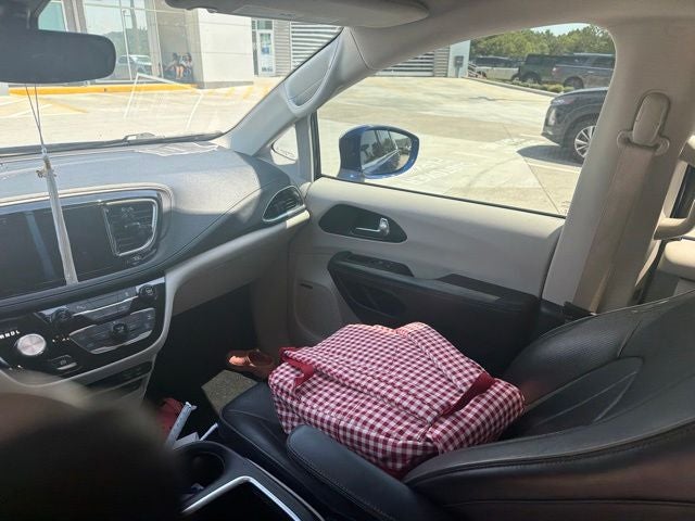 2020 Chrysler Pacifica Hybrid Limited