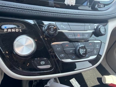 2020 Chrysler Pacifica Hybrid Limited
