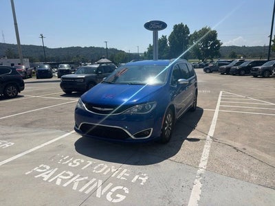 2020 Chrysler Pacifica Hybrid Limited