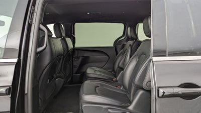 2025 Chrysler Pacifica Hybrid Select