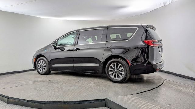 2025 Chrysler Pacifica Hybrid Select