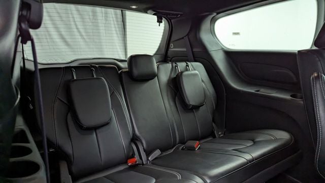 2025 Chrysler Pacifica Hybrid Select