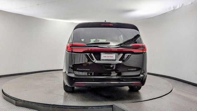 2025 Chrysler Pacifica Hybrid Select