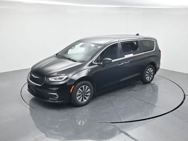 2025 Chrysler Pacifica Hybrid Select